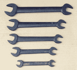 WRENCH SET